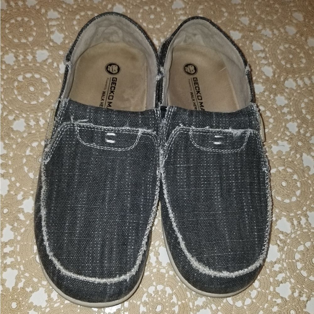Gecko Man by Walk Hero Slippers,